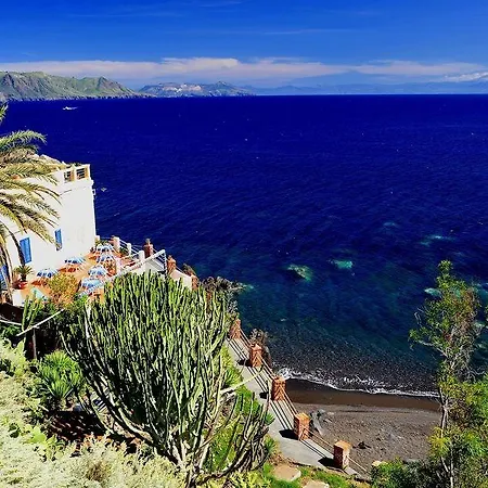L'ariana Isole Eolie - Esperienze Отель 4*