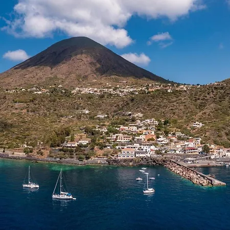 L'ariana Isole Eolie - Esperienze Отель 4*